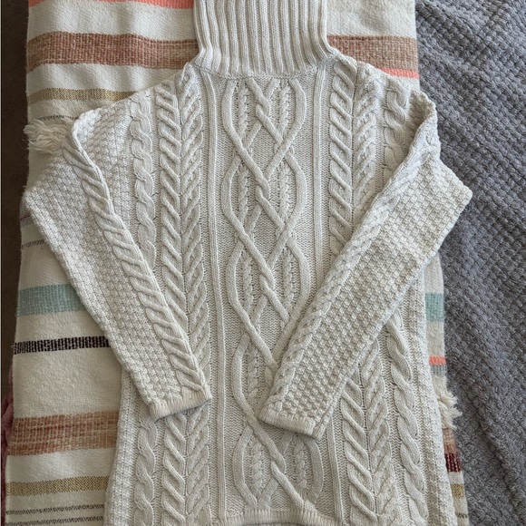 H&M Cream Cable Knit Cowl Sweater - Picture 1 of 3
